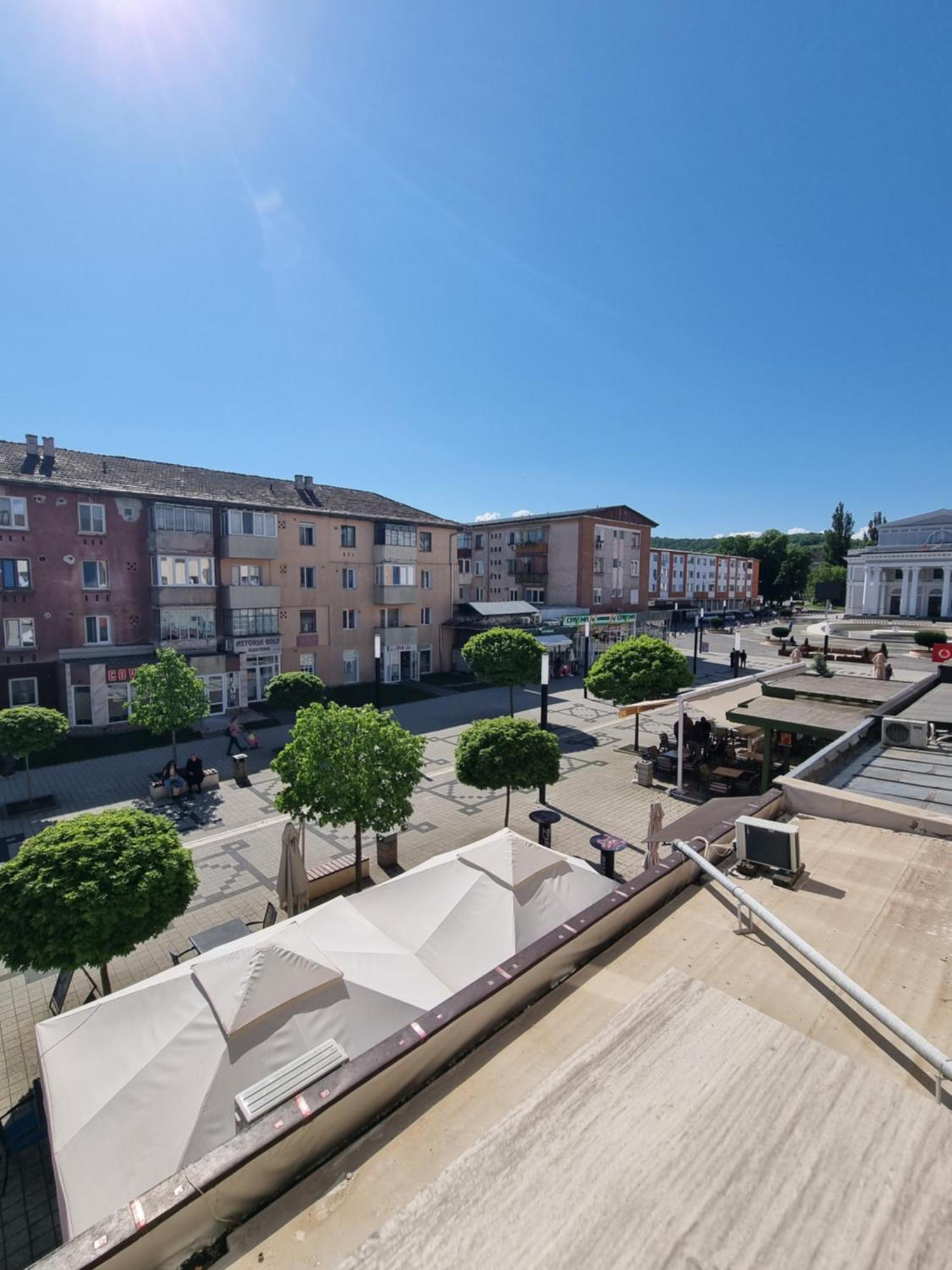 Apartament Central Pe Pietonala Nr2 Hunedoara Exteriör bild